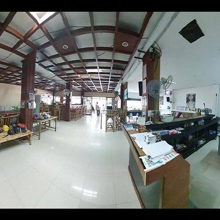 P & T Hostel Pantai Bangrak Luaran gambar