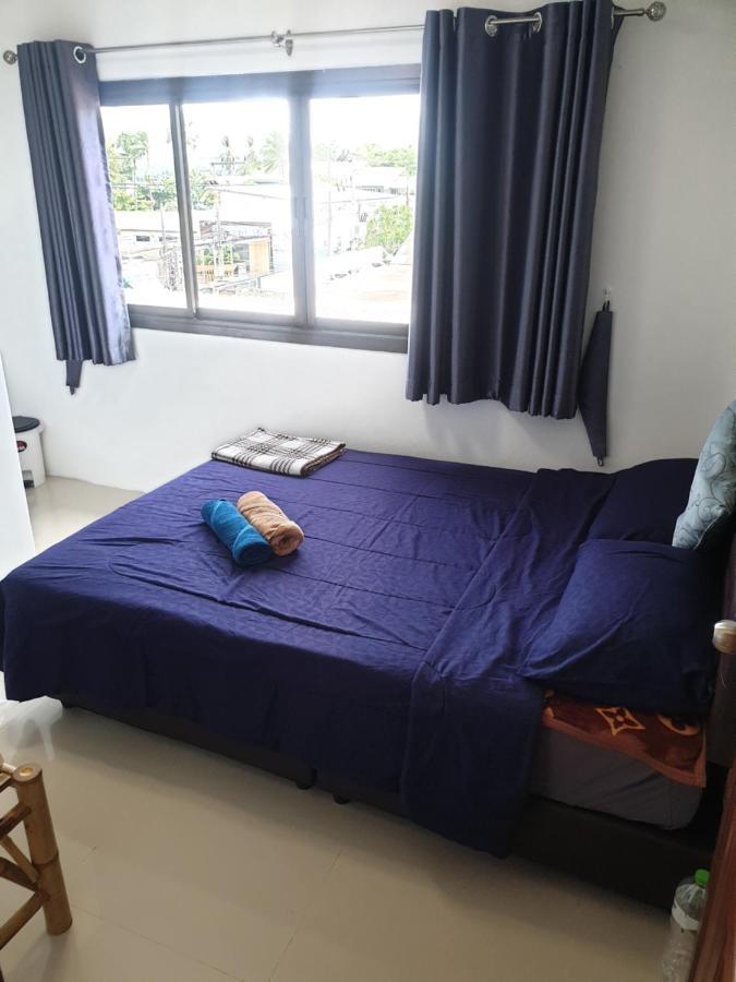 P & T Hostel Pantai Bangrak Luaran gambar