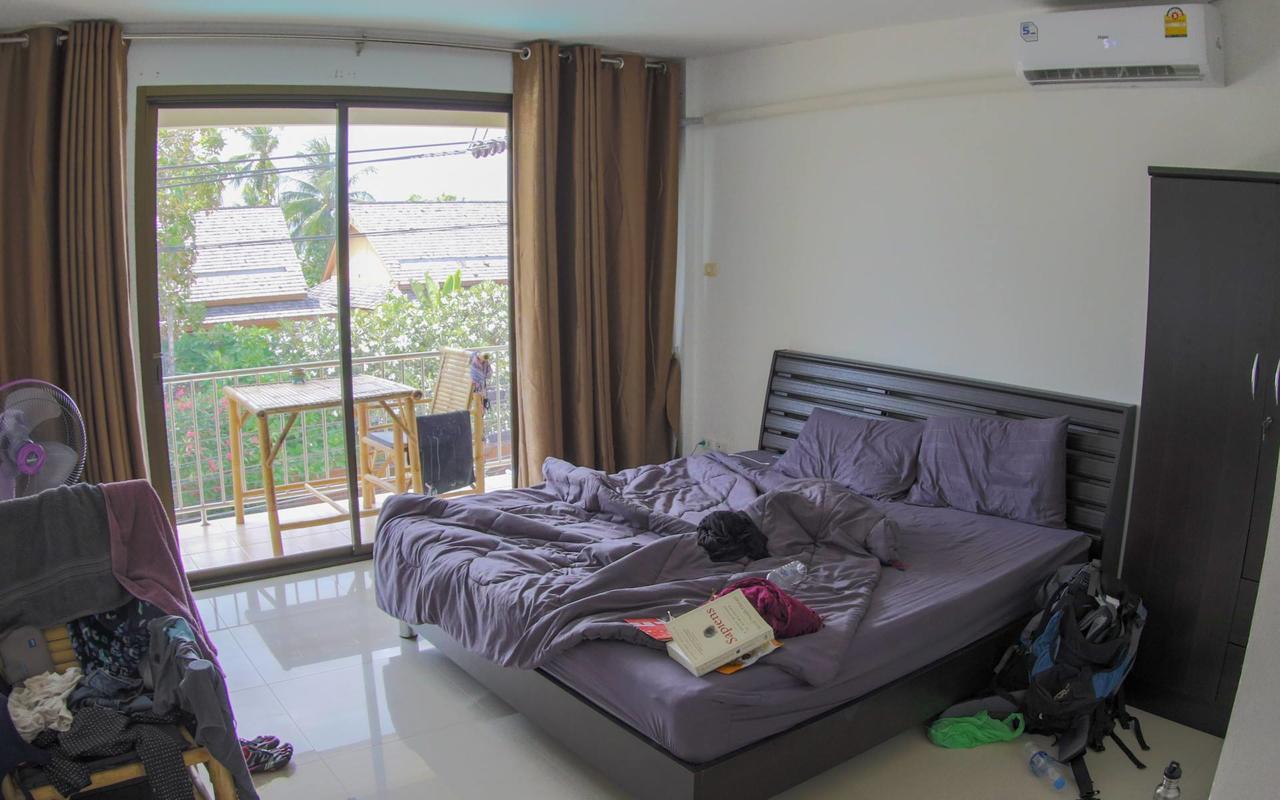 P & T Hostel Pantai Bangrak Luaran gambar